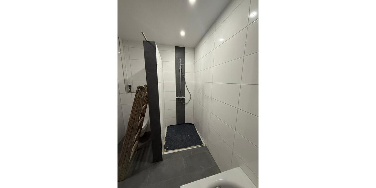 DHH rechts in Bahnhofsnähe Augustfehn Erstbezug 5 zimmer