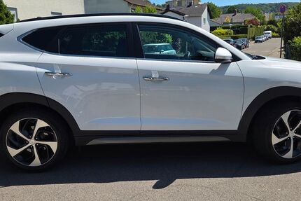Hyundai TUCSON 85.000 km 15.400 &euro; Kaiserslautern 67663
