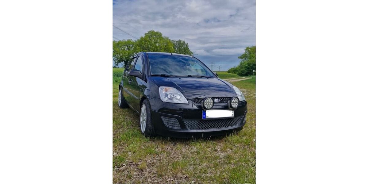 Ford Fiesta 158.720 km 2.200 &euro; Rehhorst 23619
