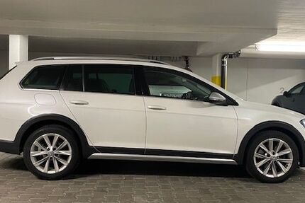 VW Golf 181.450 km 12.995 &euro; Meersburg 88709