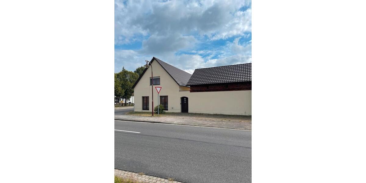 Einfamilienhaus Spremberg - 6 Zimmer, 220 m&sup2;, 245.000&euro; | Angebot:27409478