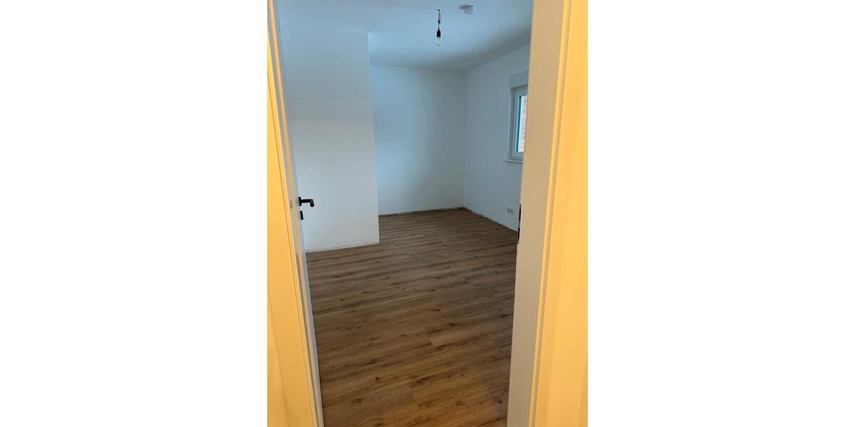 Erdgeschoßwohnung Steinfeld (Oldenburg) - 3 Zimmer, 95 m&sup2;, 1.000&euro; | Angebot:25056312