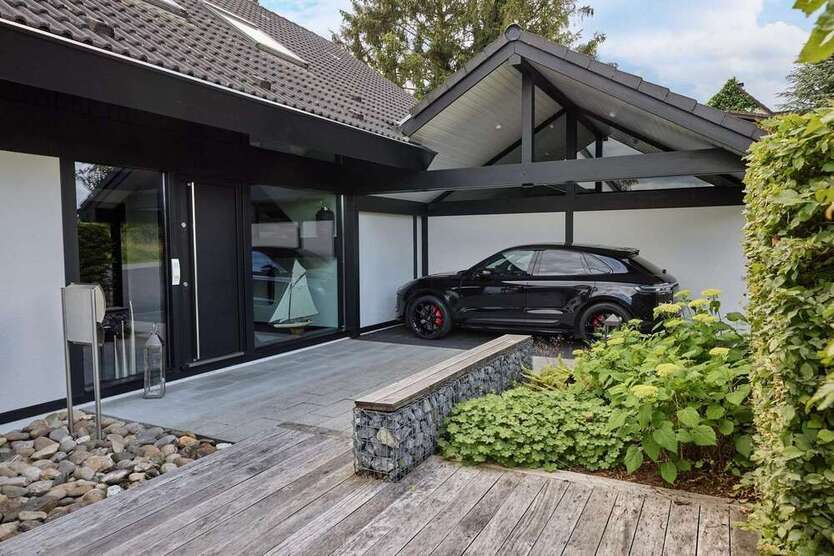 Haus zum Kaufen in Detmold 1.190.000 € 315 m²