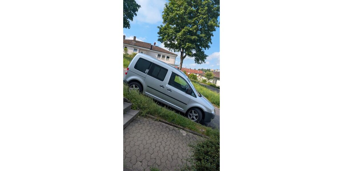 VW Caddy 152.000 km 4.300 &euro; Schonungen 97453