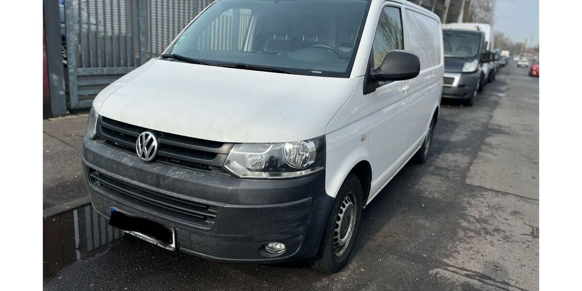 VW T5 Transporter 333.000 km 6.390 &euro; Frankfurt am Main 65933