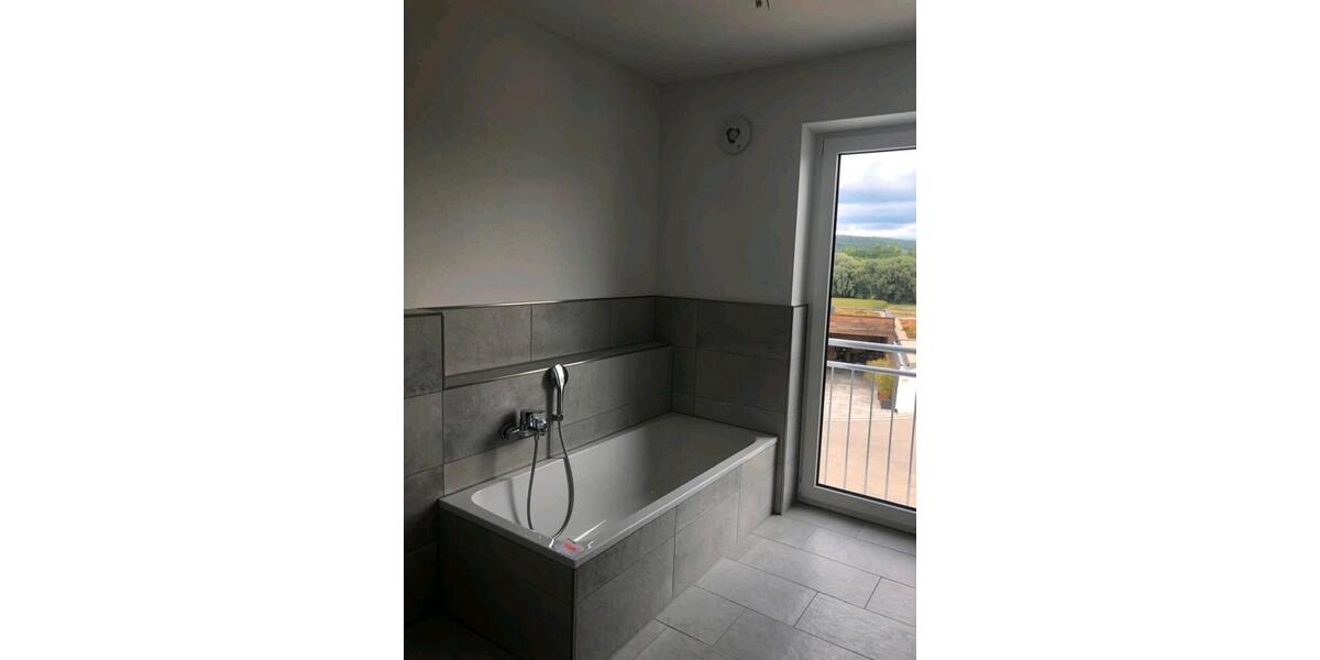 Doppelhaushälfte Kelheim - 5 Zimmer, 130 m&sup2;, 1.490&euro; | Angebot:26007666