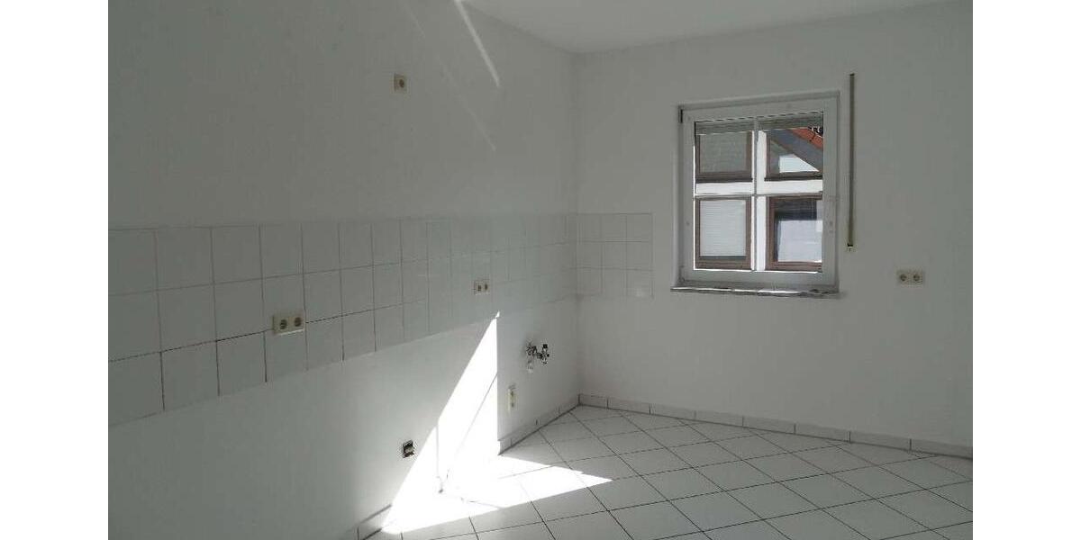 Dachgeschoßwohnung Puderbach - 5 Zimmer, 150 m&sup2;, 980&euro; | Angebot:26496062