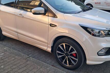 Ford Kuga 85.000 km 14.900 &euro; oberhausen 46147