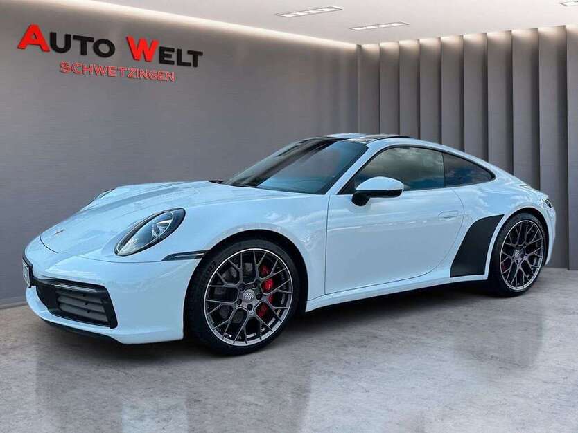 911