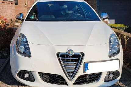 Alfa Romeo Giulietta 84.000 km 8.199 &euro; Kempen 47906