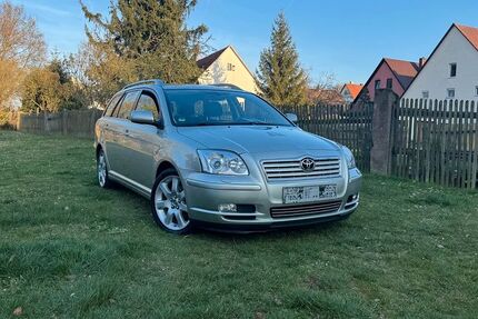 Toyota Avensis 148.000 km 5.289 € Nürnberg 90431