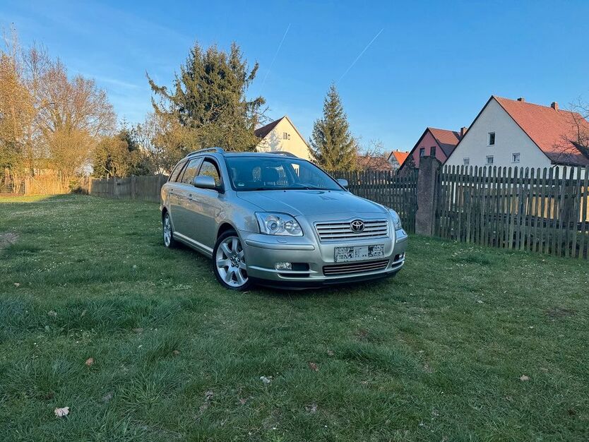 Toyota Avensis 148.000 km 5.289 € Nürnberg 90431