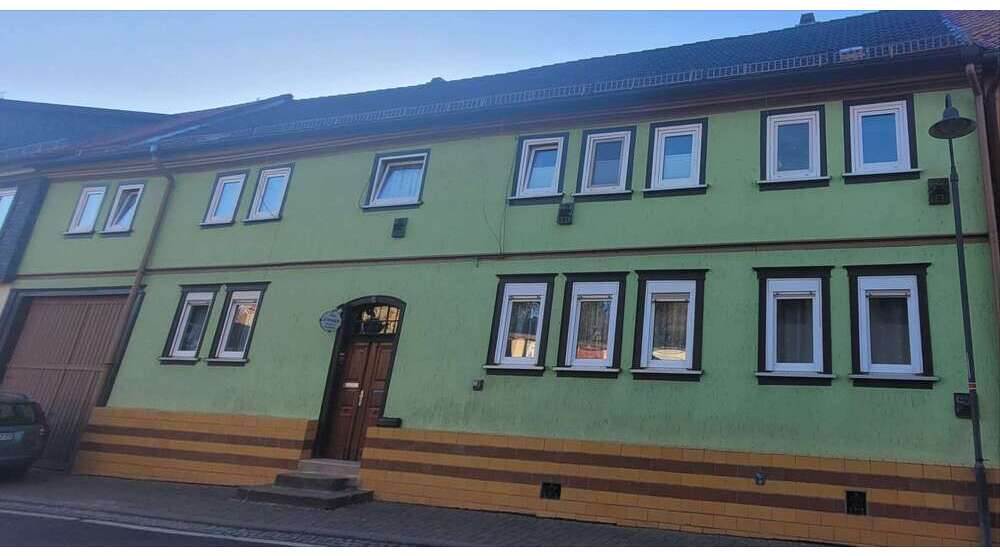 Haus zum Kaufen in Friedrichroda OT Ernstroda 170.000 € 130 m²