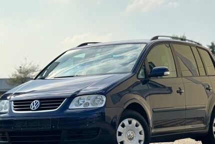 VW Touran 115.000 km 5.499 &euro; Eschweiler 52249