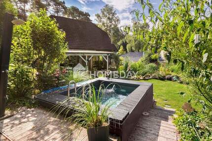 Elegantes Zuhause mit Gartenparadies - 4 Zimmer, zwei Terrassen, Garten, Kamin, Pool und Carport 4 zimmer