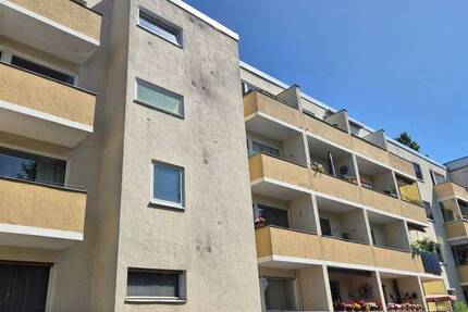 Sonnige und ruhige 4 Zimmerwohnung mit Loggia, Grünblick in beliebter Mariendorfer Lage