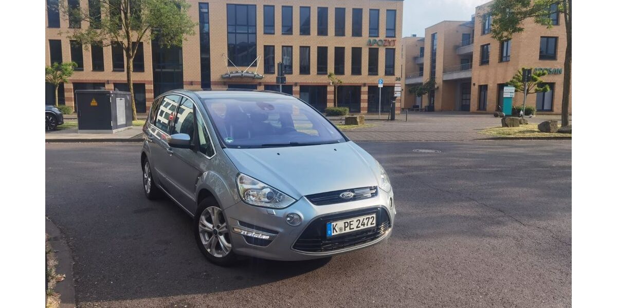 Ford S-Max 245.604 km 6.499 &euro; Köln 51069