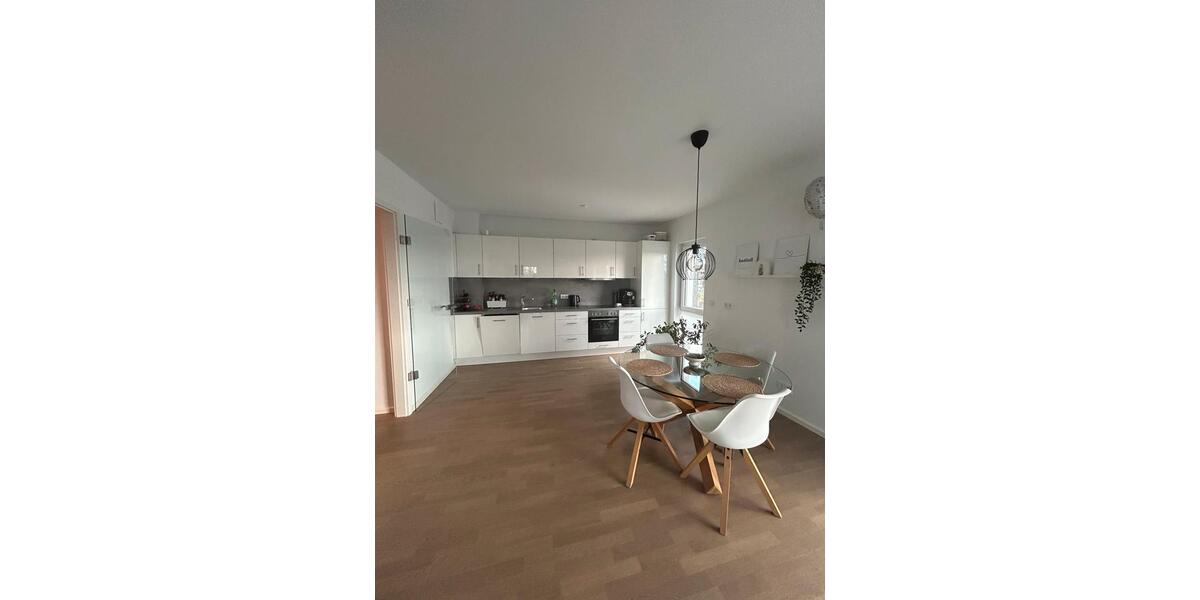 Etagenwohnung Wunstorf - 4 Zimmer, 130 m&sup2;, 1.772&euro; | Angebot:25444391