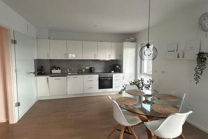 Wohnung Wunstorf - 4 Zimmer, 130 m&sup2;, 1.772&euro; | Angebot:25444391