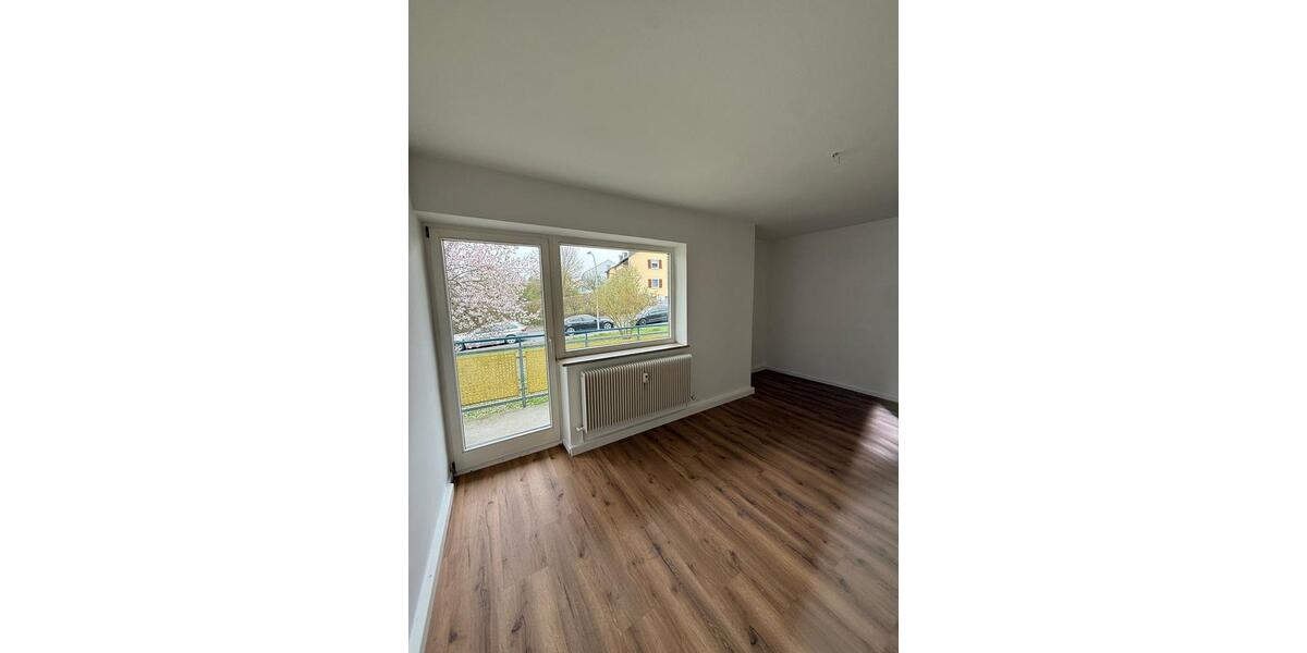 Etagenwohnung Amberg - 3 Zimmer, 73 m&sup2;, 765&euro; | Angebot:26276519