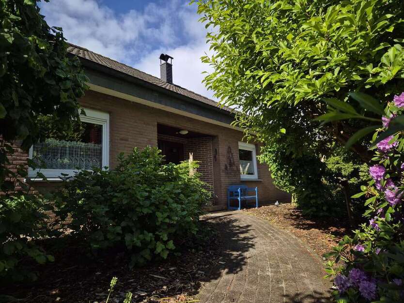 Haus zum Kaufen in Barßel 329.000 € 134 m²