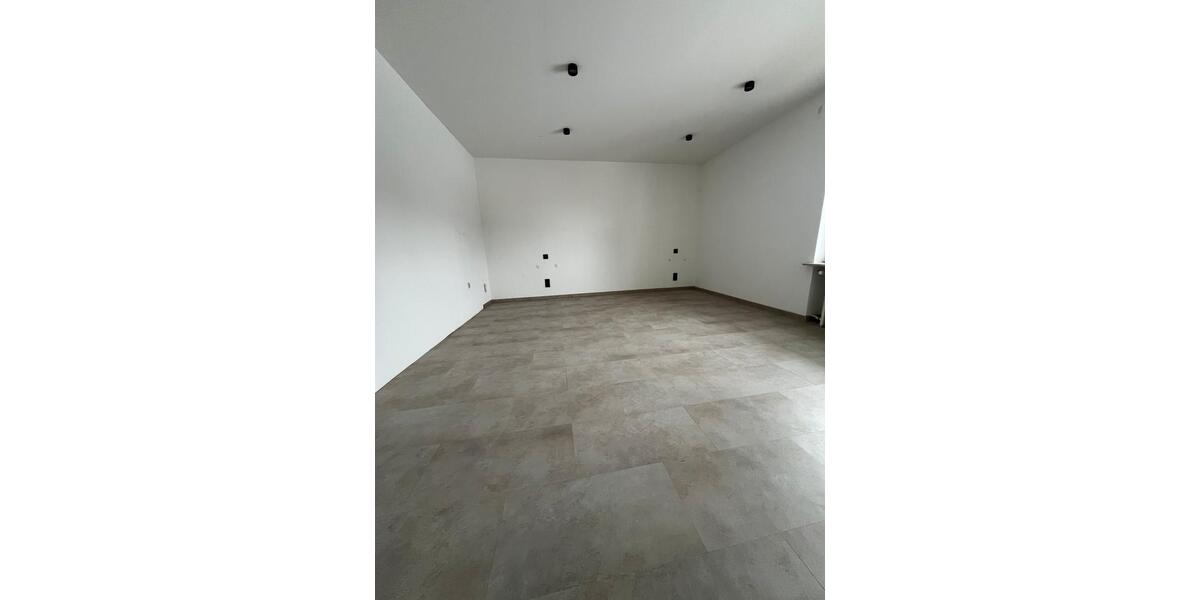 Erdgeschoßwohnung Hersbruck - 3 Zimmer, 80 m&sup2;, 980&euro; | Angebot:24829091