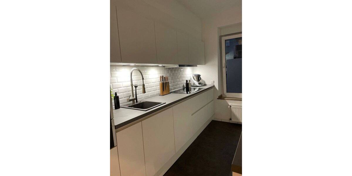 Etagenwohnung Düsseldorf Düsseltal - 3 Zimmer, 100 m&sup2;, 1.800&euro; | Angebot:26805160