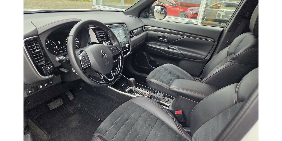 Mitsubishi Outlander Spirit 2WD 66.531 km 16.400 &euro; Wilsdruff 01723