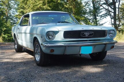 Ford Mustang 63.000 km 35.990 &euro; Leubsdorf OT Hesseln 53547