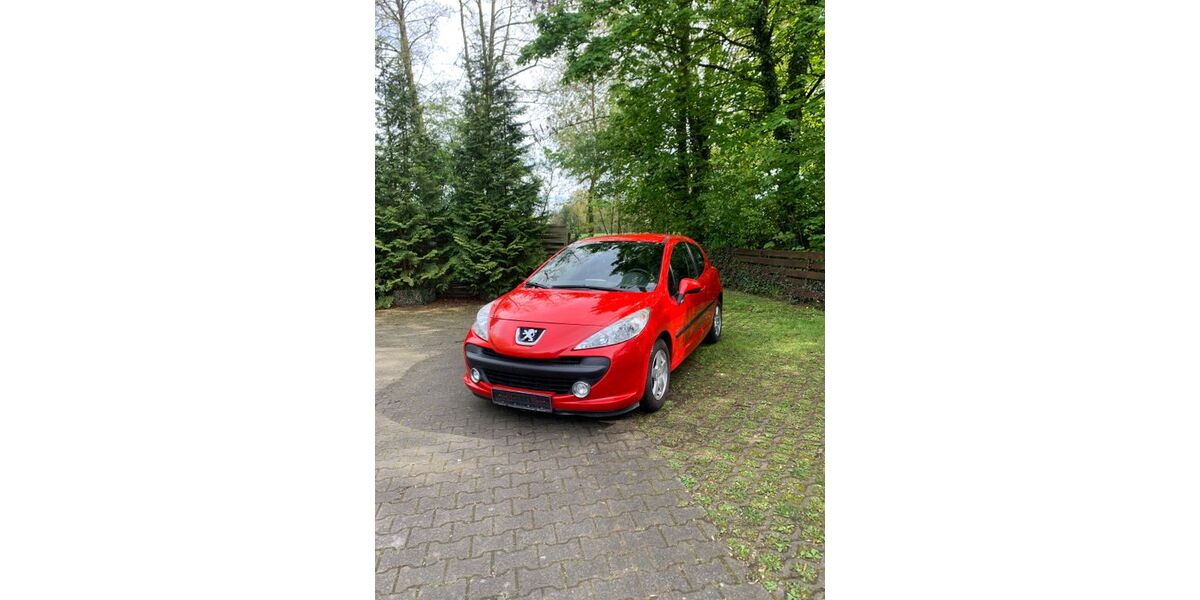 Peugeot 207 140.000 km 2.300 &euro; Bielefeld 33649