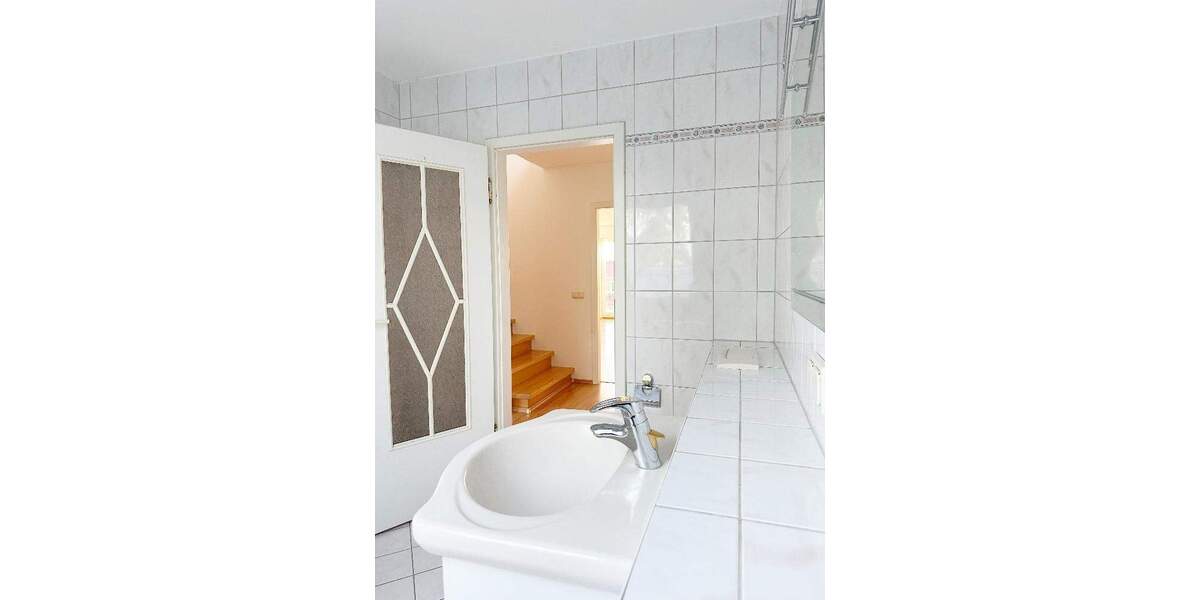 Etagenwohnung Riesa Gröba - 3 Zimmer, 74 m&sup2;, 600&euro; | Angebot:24973610