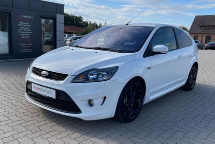 Ford Focus 68.343 km 16.990 € Martfeld 27327