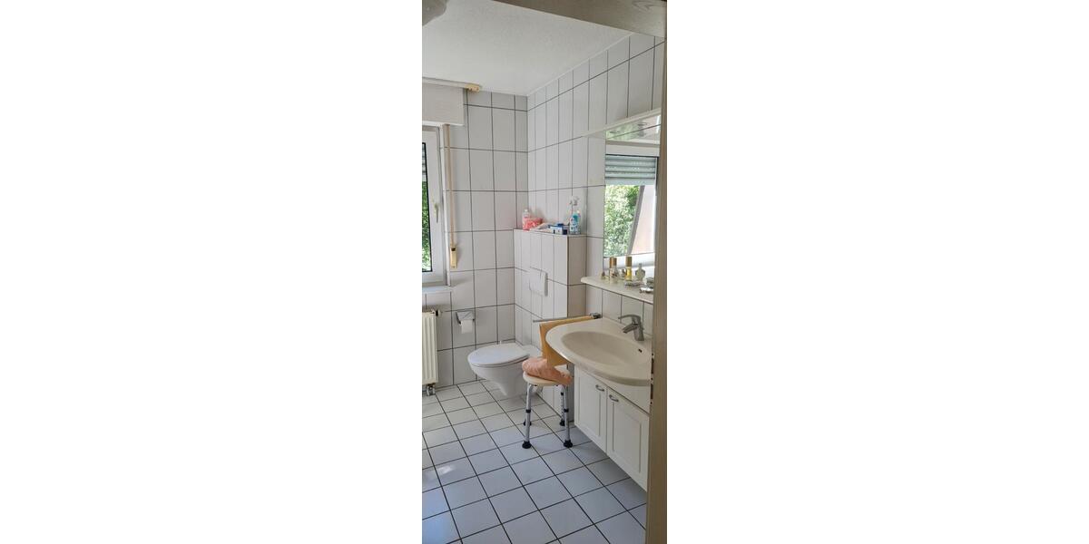 Etagenwohnung Bad Driburg - 2 Zimmer, 60 m&sup2;, 300&euro; | Angebot:26708595