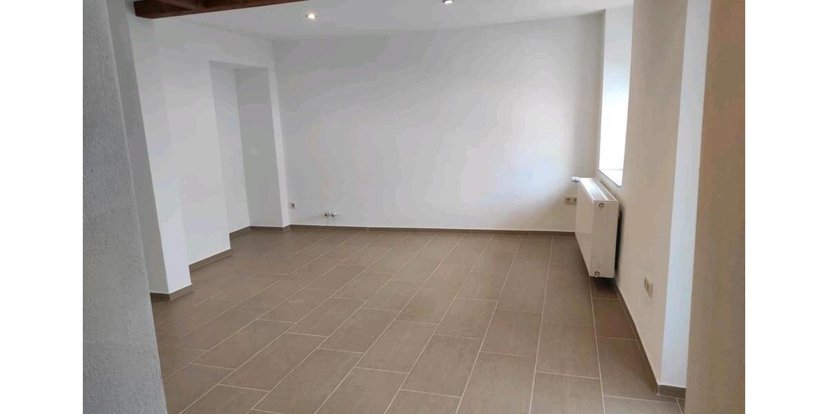 Einfamilienhaus Mettlach - 7 Zimmer, 150 m&sup2;, 1.200&euro; | Angebot:26412173