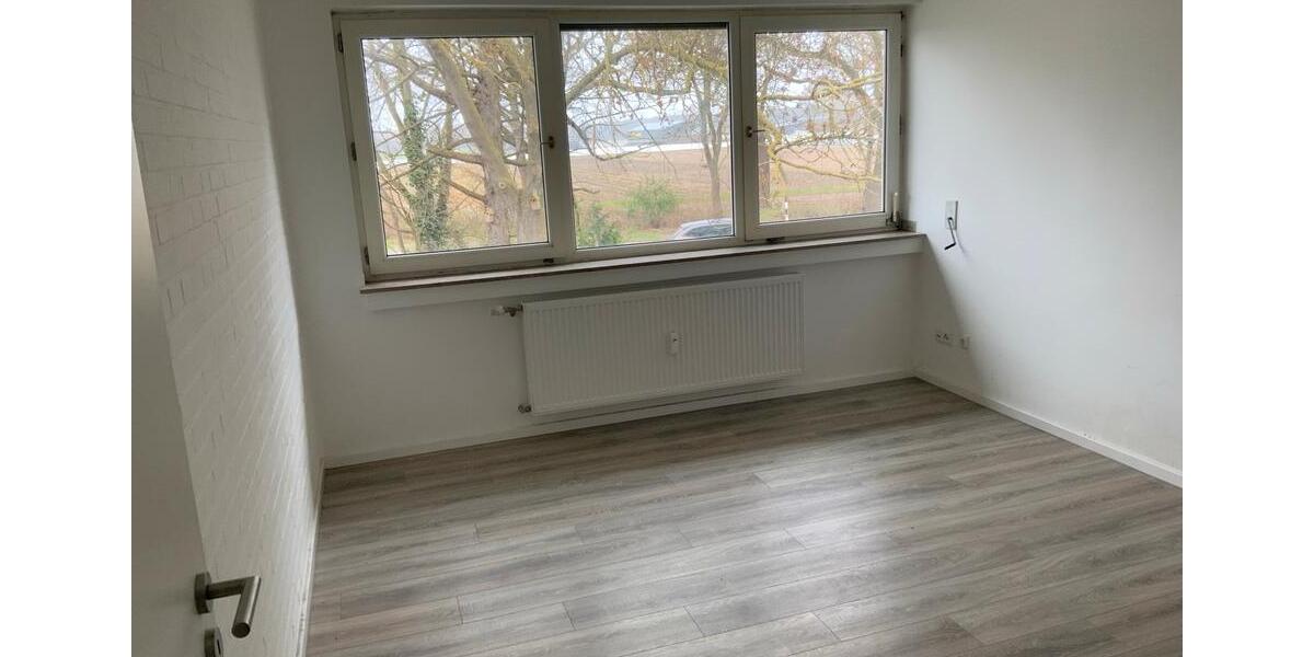 Etagenwohnung Brüggen - 3 Zimmer, 76 m&sup2;, 1.000&euro; | Angebot:25571174