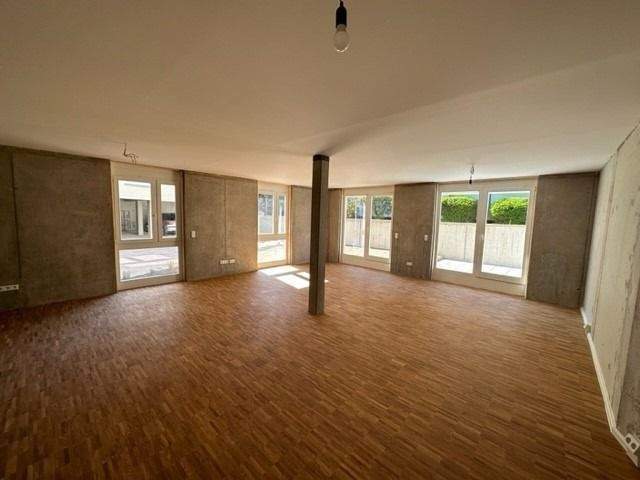 Etagenwohnung Kitzingen Etwashausen - 2 Zimmer, 87 m&sup2;, 800&euro; | Angebot:25673737