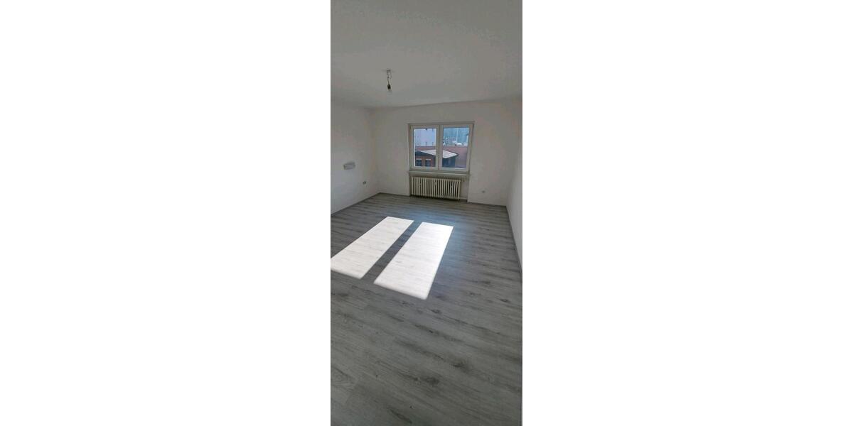 Erdgeschoßwohnung Bad Bocklet - 3 Zimmer, 85 m&sup2;, 680&euro; | Angebot:26034248