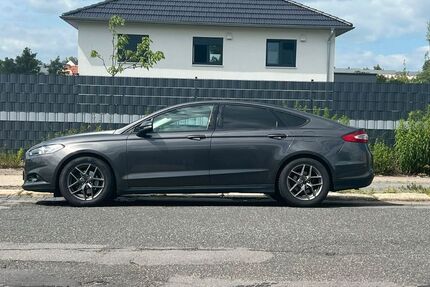 Ford Mondeo 120.000 km 9.999 &euro; Chemnitz 09113