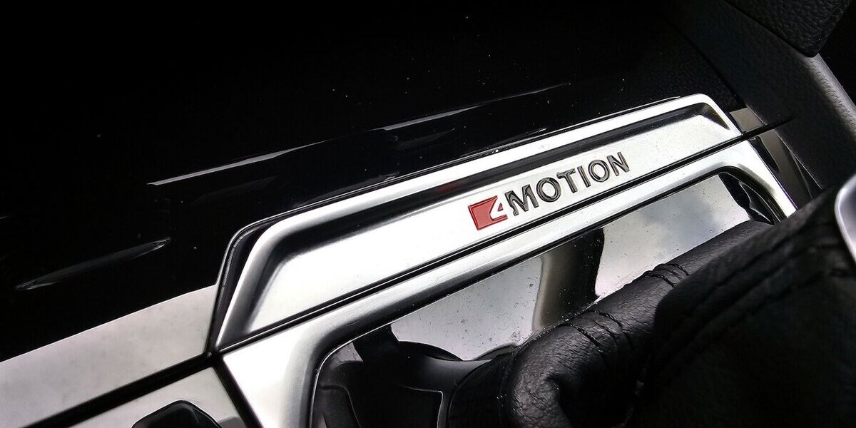 VW Passat Variant 2.0 TDI R-Line 4M Highline 360° 128.350 km 20.990 &euro; Löhne 32584