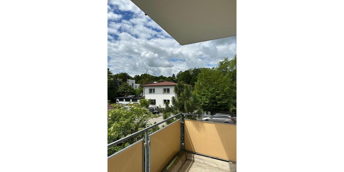 Etagenwohnung Gauting - 3 Zimmer, 76 m&sup2;, 1.250&euro; | Angebot:26675808