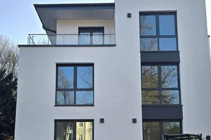 Wohnung Kiel Düsternbrook - 5 Zimmer, 190 m&sup2;, 3.800&euro; | Angebot:25726582