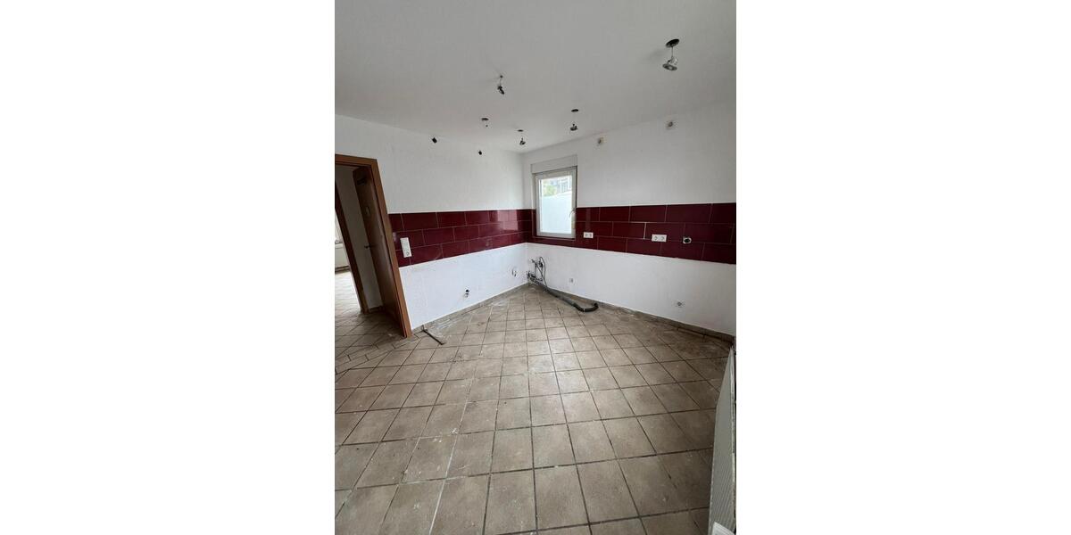 Doppelhaushälfte Pforzheim Eutingen - 8 Zimmer, 142 m&sup2;, 590.000&euro; | Angebot:26763496