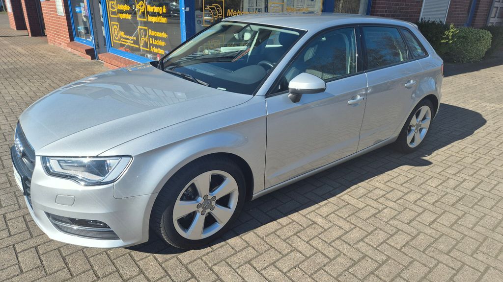 Audi A3 60.700 km 13.860 &euro; Gnarrenburg 27442