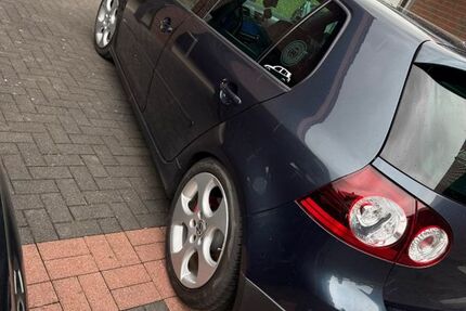 VW Golf 156.000 km 9.300 &euro; Paderborn 33100