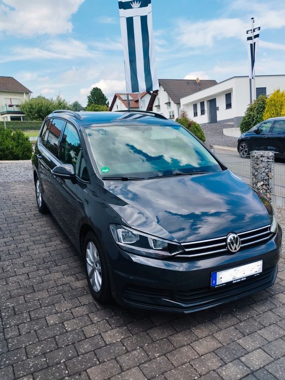 VW Touran 73.300 km 16.990 € Balve 58802