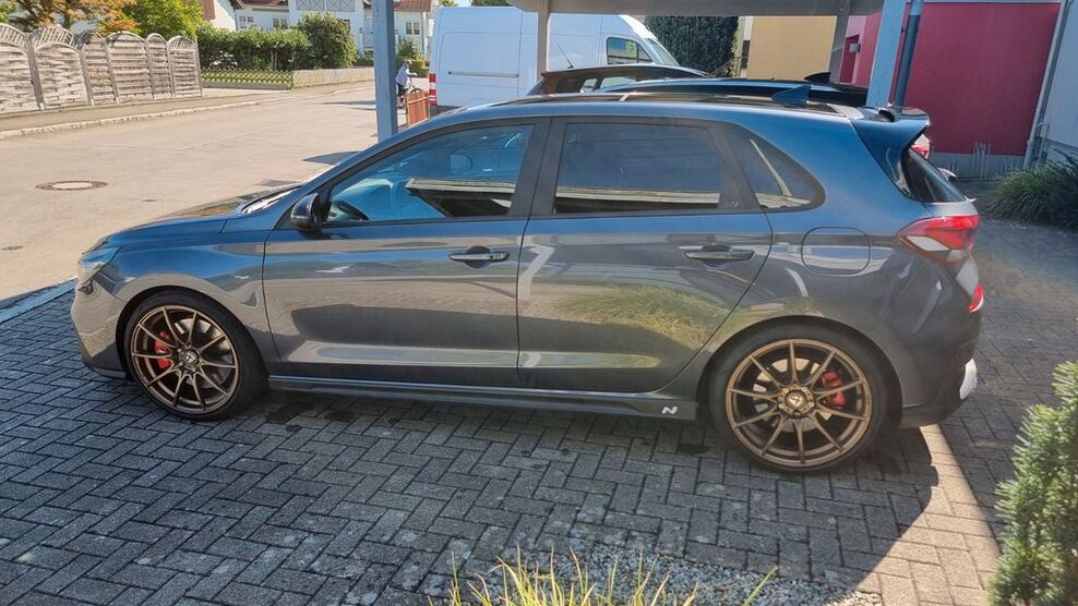 Hyundai i30 36.400 km 25.850 € Tettnang 88069