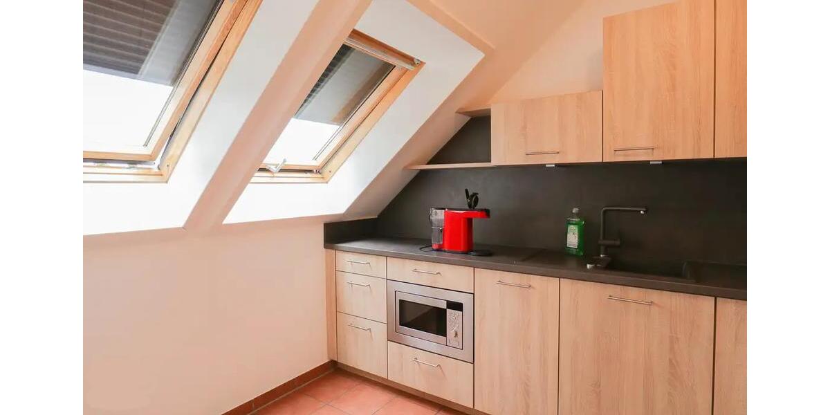Dachgeschoßwohnung Ludwigshafen am Rhein Mundenheim - 2.5 Zimmer, 75 m&sup2;, 850&euro; | Angebot:26660906