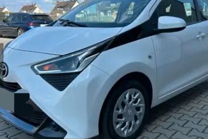 Toyota Aygo (X) 55.300 km 10.900 &euro; Urbar 56182