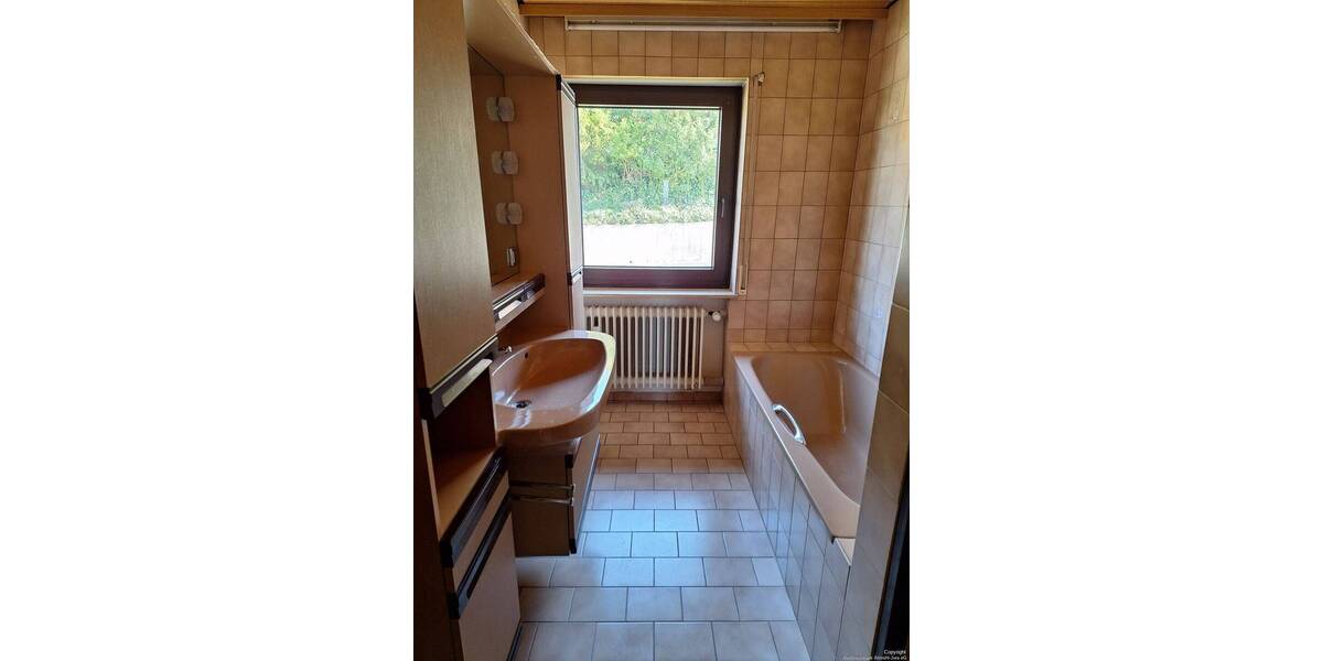 Einfamilienhaus Greding - 9 Zimmer, 211 m&sup2;, 547.000&euro; | Angebot:26658846