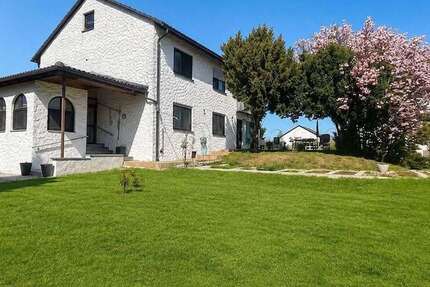 Haus Hilpoltstein - 8 Zimmer, 250 m&sup2;, 630.000&euro; | Angebot:27172114